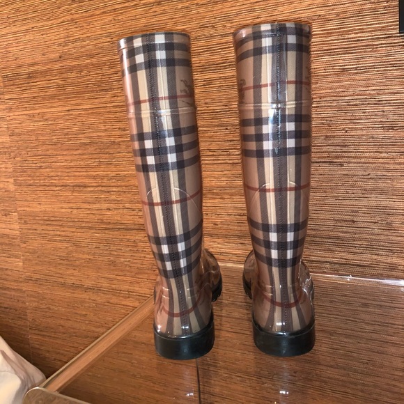 Burberry USED Rain Boots SIZE 38 - Picture 4 of 8